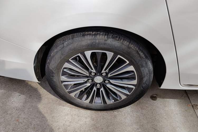 Used Buick GL8 2023 ES Lu Zun Luxury Model Exterior 4