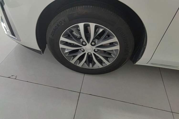 Used Buick GL8 2023 ES Lu Zun Comfort Model Exterior 4