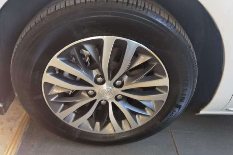 Used Buick GL8 2023 ES Lu Zun Comfort Model Exterior 4