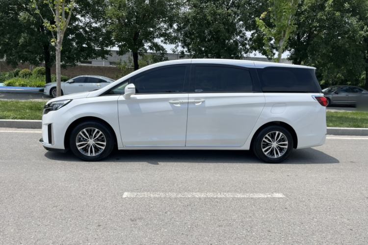 Used Buick GL8 2023 ES Lu Zun Deluxe Model Exterior 4