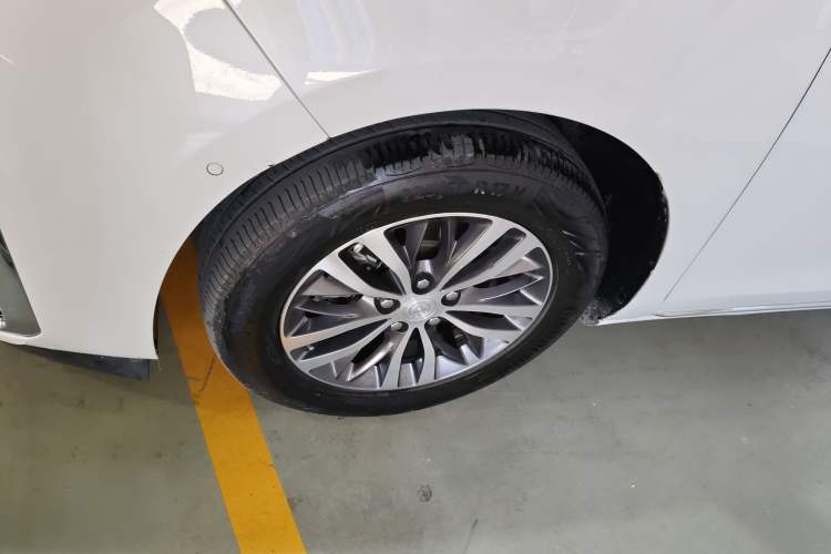 Used Buick GL8 2023 ES Lu Zun Deluxe Model Exterior 4