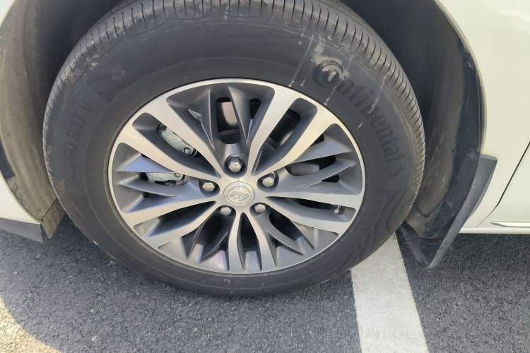 Used Buick GL8 2023 ES Lu Zun Deluxe Model Exterior 4