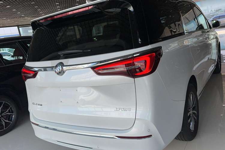 Used Buick GL8 2023 ES Lu Zun Comfort Model Exterior 4