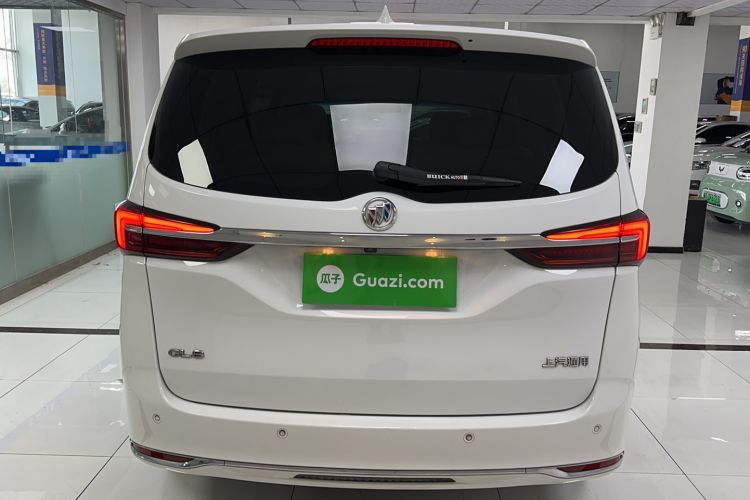Used Buick GL8 2023 Facelifted Land Cruiser Executive Luxury Version Exterior 4