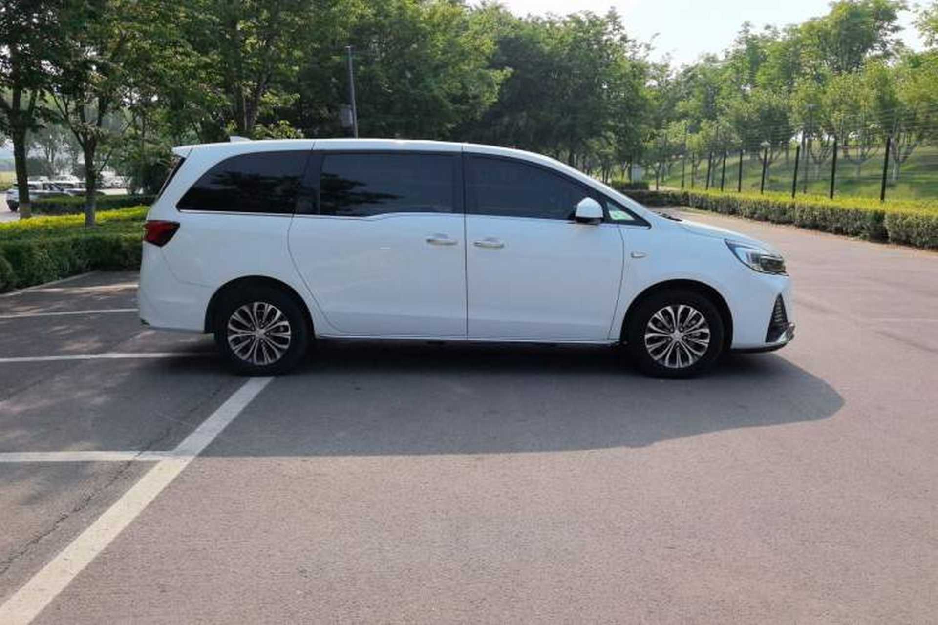 Used Buick GL8 2023 Land Executive Class 652T Luxury Model Exterior 4