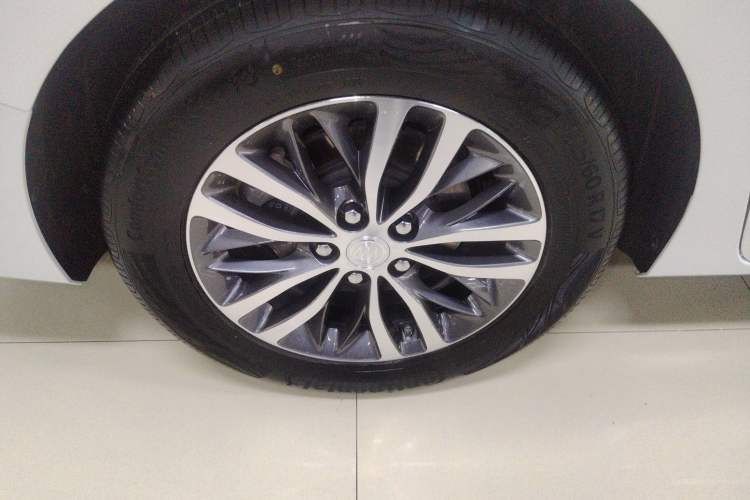 Used Buick GL8 2023 ES Lu Zun Comfort Model Exterior 5