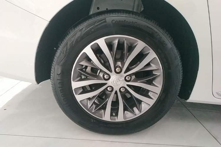 Used Buick GL8 2023 ES Lu Zun Deluxe Model Exterior 5