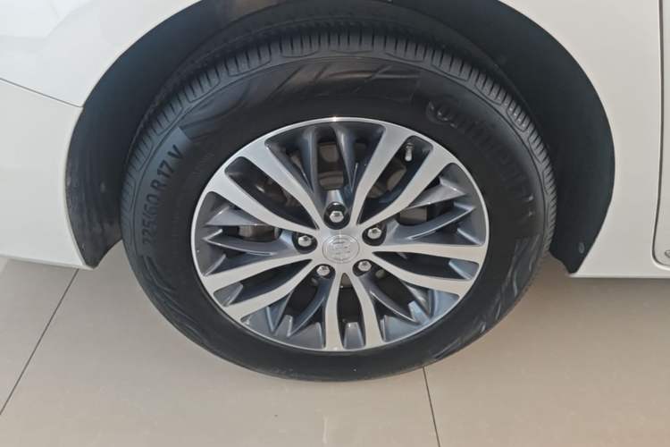 Used Buick GL8 2023 ES Lu Zun Deluxe Model Exterior 5
