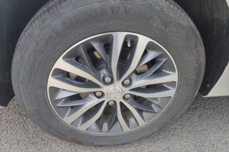 Used Buick GL8 2023 ES Lu Zun Comfort Model Exterior 5