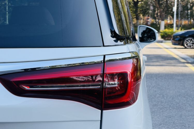 Used Buick GL8 2023 ES Lu Zun Deluxe Model Exterior 6