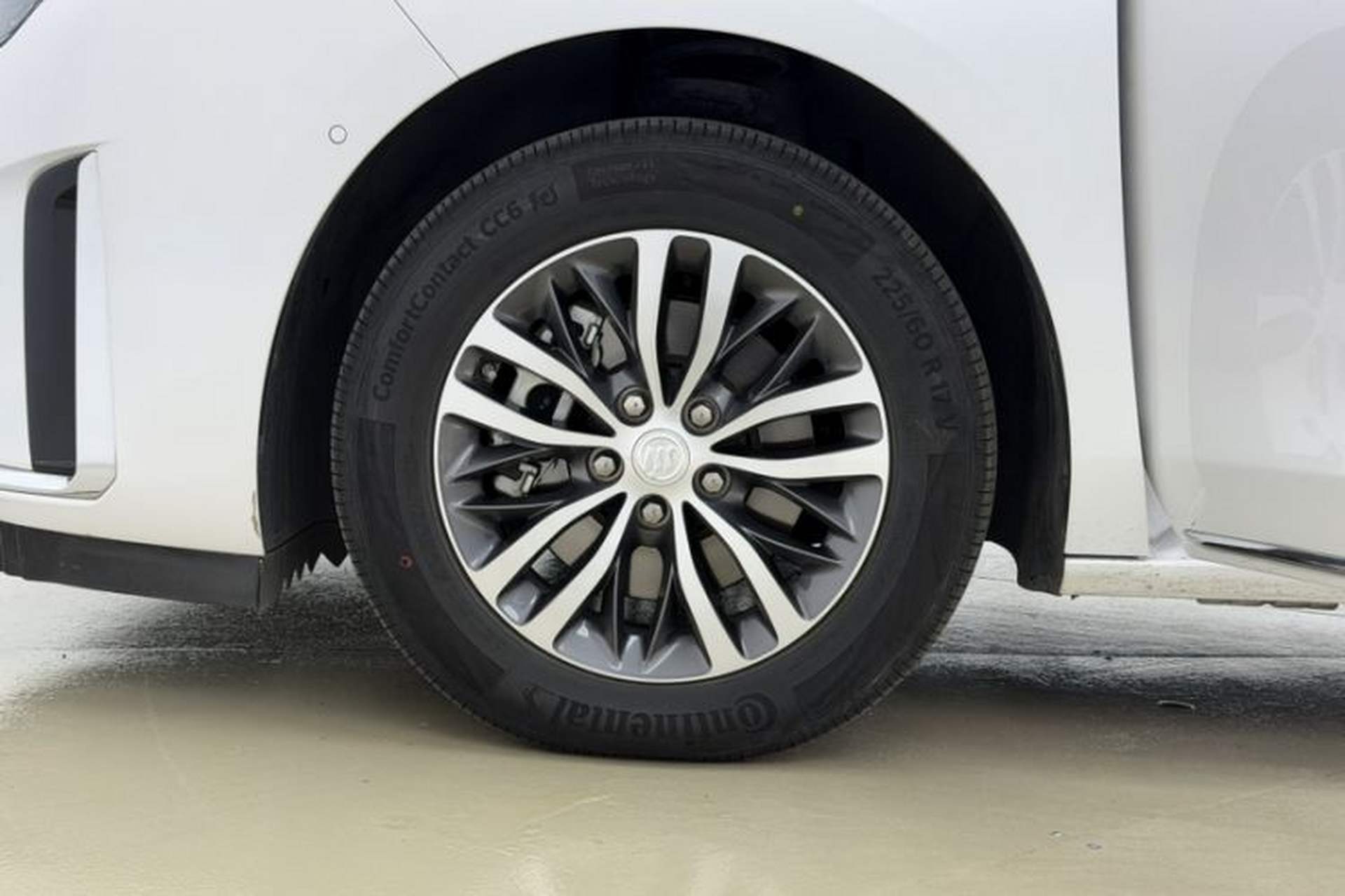 Used Buick GL8 2023 ES Lu Zun Deluxe Model Exterior 6
