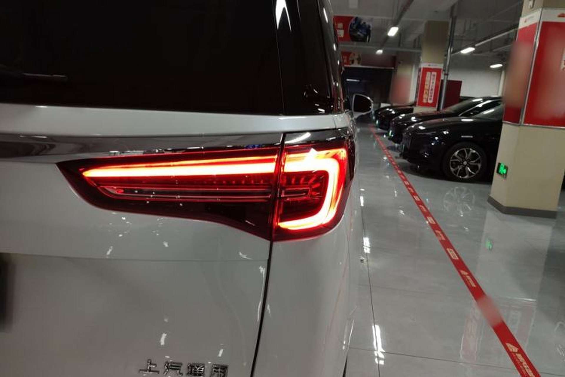 Used Buick GL8 2023 ES Lu Zun Luxury Model Exterior 6
