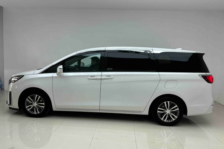 Used Buick GL8 2023 ES Lu Zun Deluxe Model Exterior 6