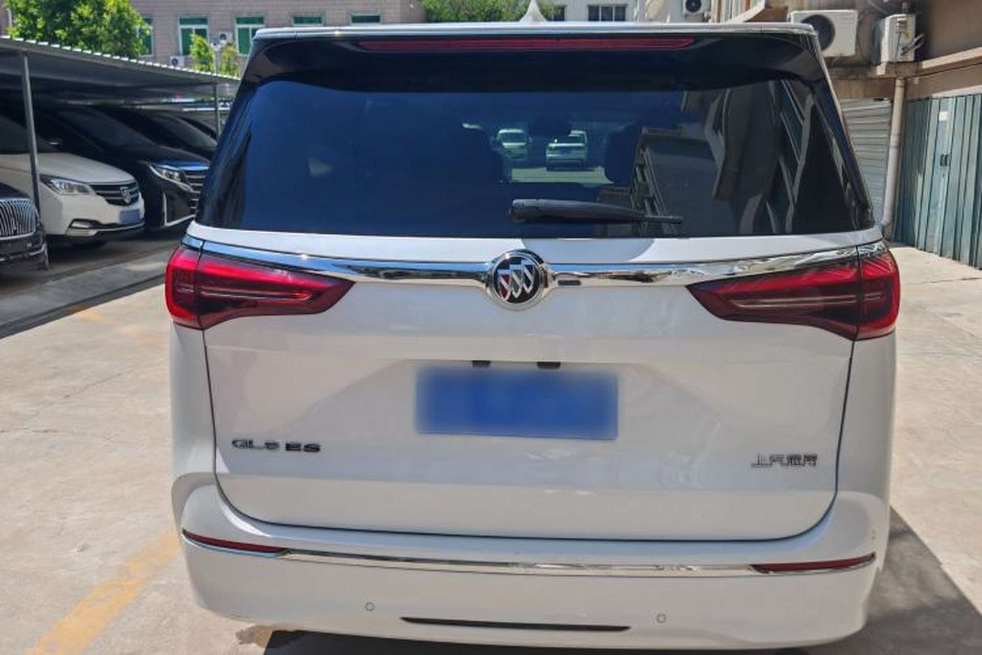 Used Buick GL8 2023 ES Lu Zun Luxury Model Exterior 7