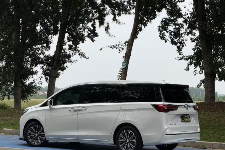 Used Buick GL8 2023 ES Lu Zun Luxury Model Exterior 7