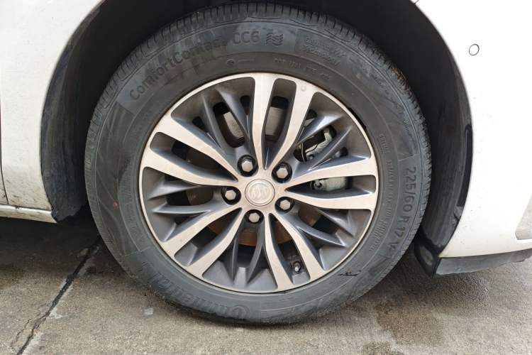 Used Buick GL8 2023 ES Lu Zun Deluxe Model Exterior 7