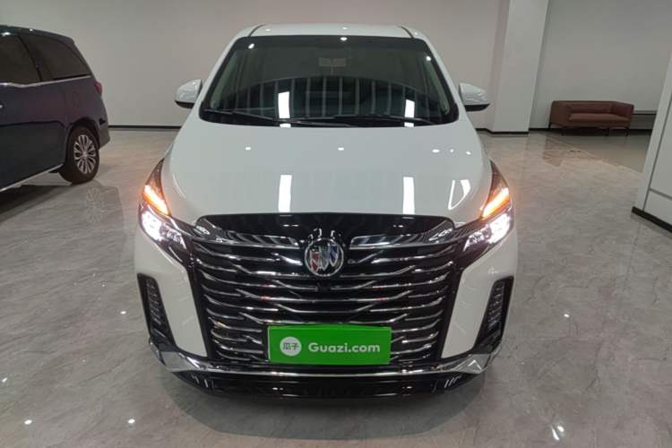 Used Buick GL8 2023 Land Executive Class Comfort Model Front