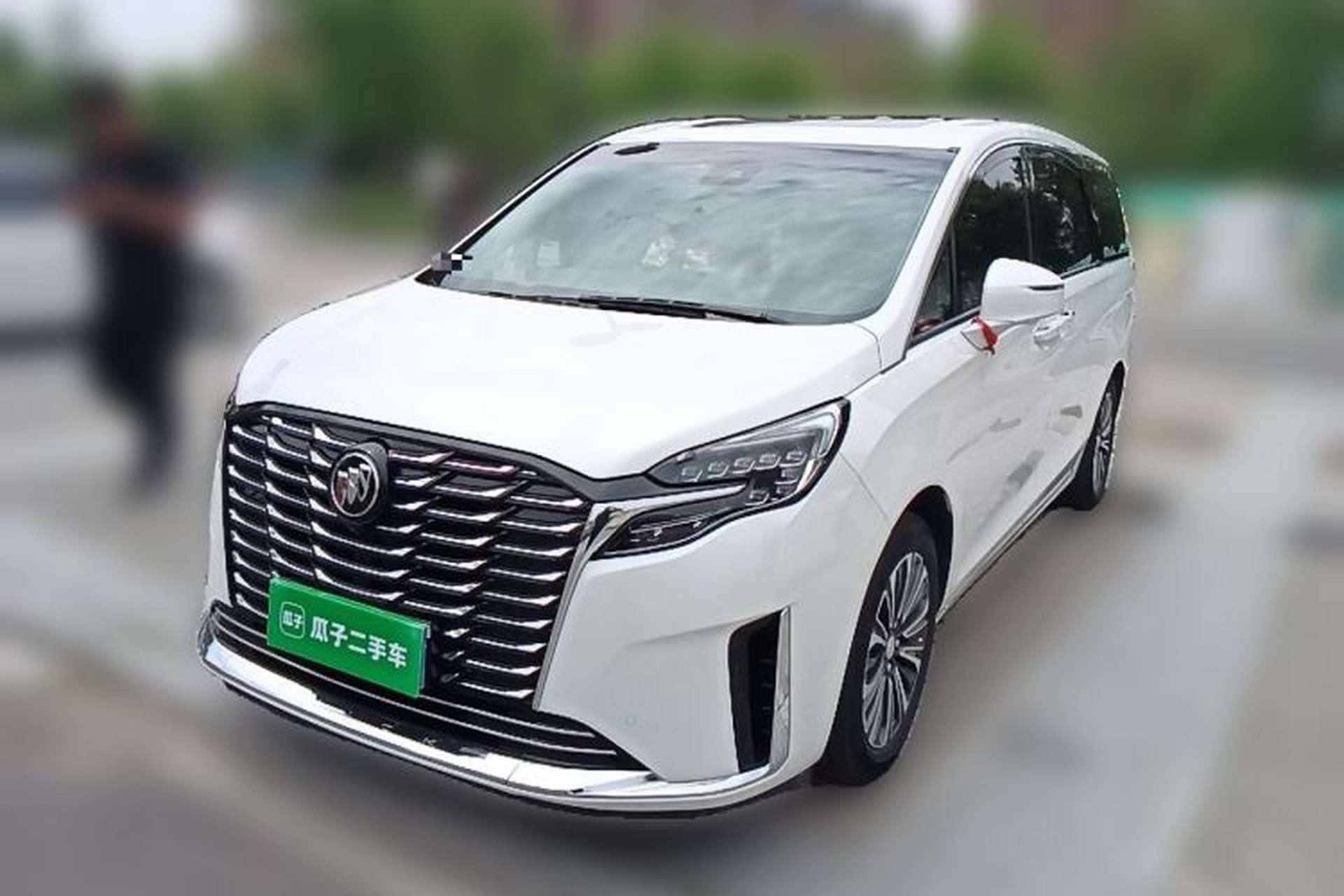 Used Buick GL8 2023 ES Lu Zun Luxury Model Front Left 45 Deg