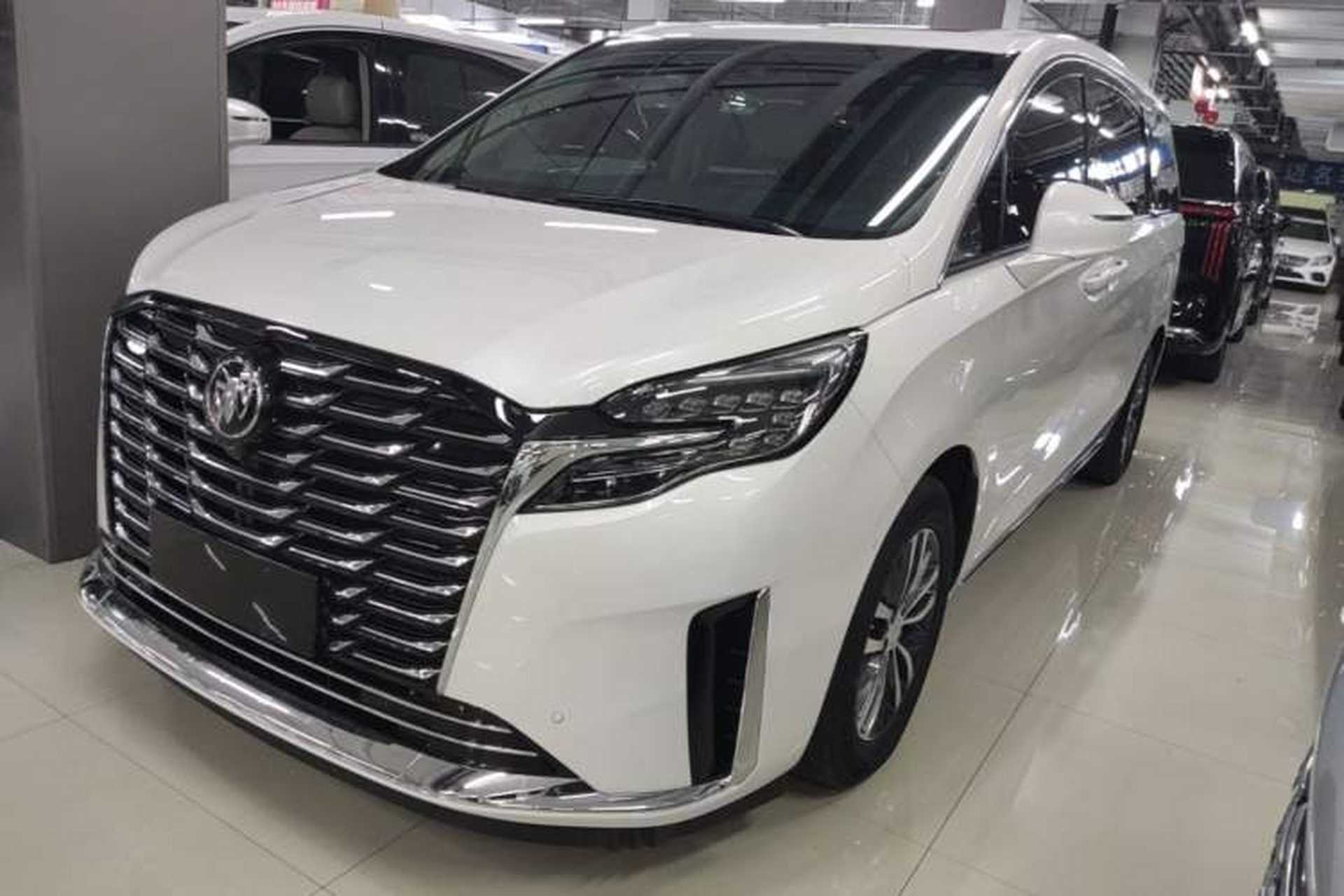 Used Buick GL8 2023 ES Lu Zun Deluxe Model Front Left 45 Deg