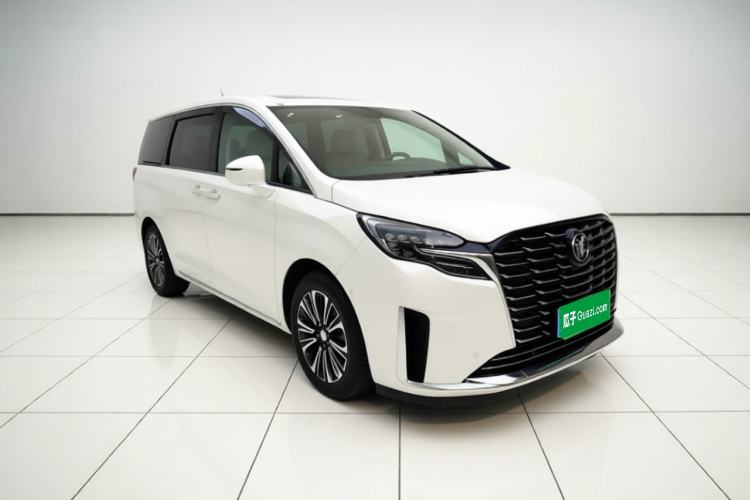 Used Buick GL8 2023 ES Lu Zun Luxury Model Front Right 45 Deg