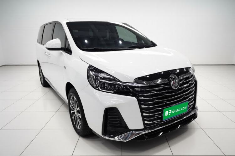 Used Buick GL8 2023 Facelifted Land Cruiser Executive Luxury Version Front Right 45 Deg
