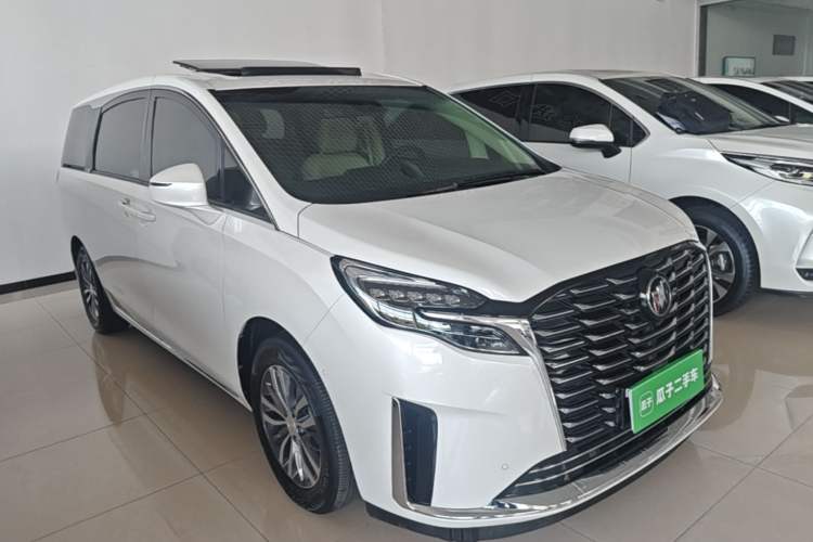 Used Buick GL8 2023 ES Lu Zun Deluxe Model Front Right 45 Deg
