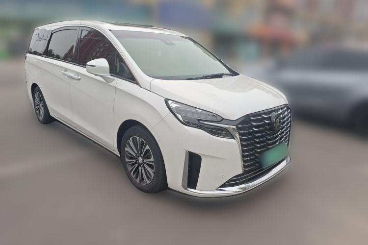 Used Buick GL8 2023 ES Lu Zun Luxury Model Front Right 45 Deg