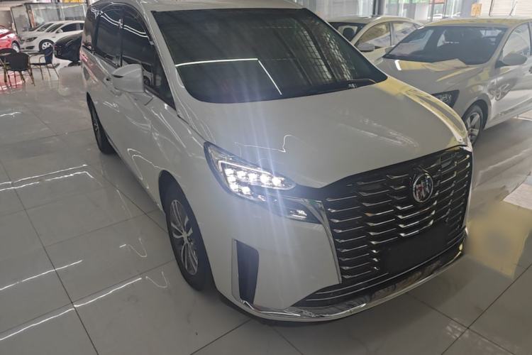 Used Buick GL8 2023 ES Lu Zun Comfort Model Front Right 45 Deg