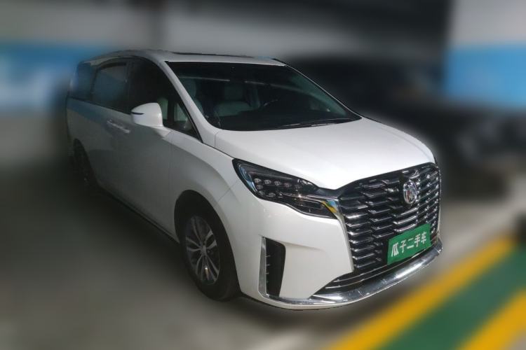 Used Buick GL8 2023 ES Lu Zun Comfort Model Front Right 45 Deg