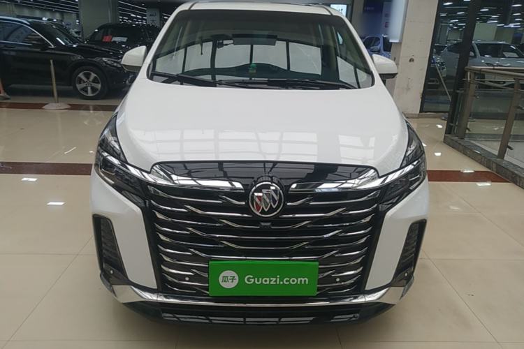 Used Buick GL8 2023 Facelifted Land Cruiser Executive Luxury Version Front
