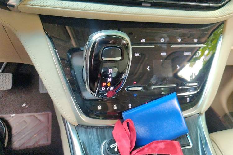 Used Buick GL8 2023 ES Lu Zun Deluxe Model Gear Lever