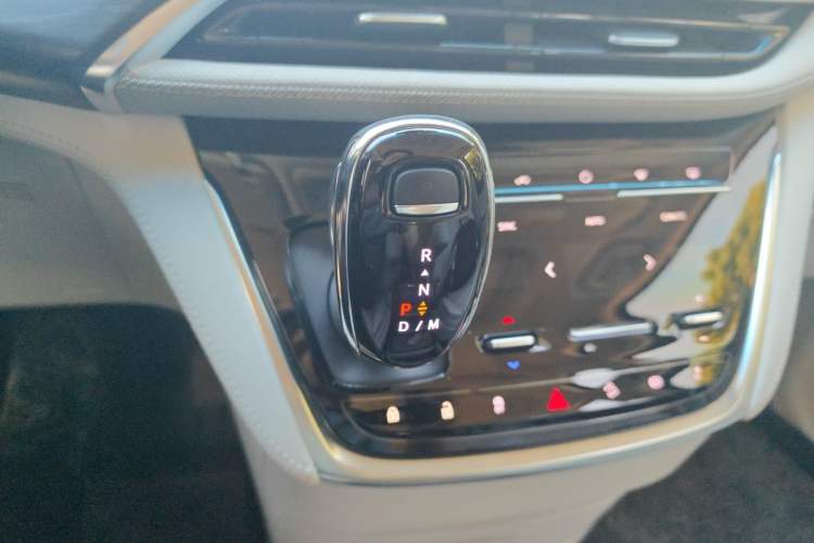 Used Buick GL8 2023 ES Lu Zun Deluxe and Yue Edition Gear Lever