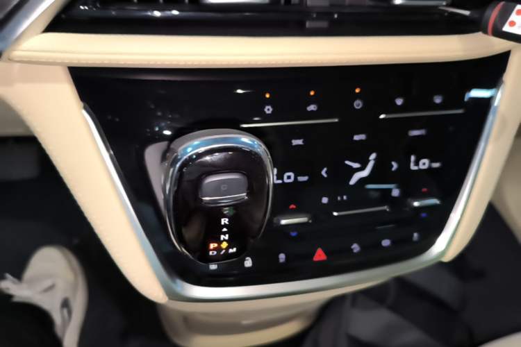 Used Buick GL8 2023 ES Lu Zun Flagship Model Gear Lever