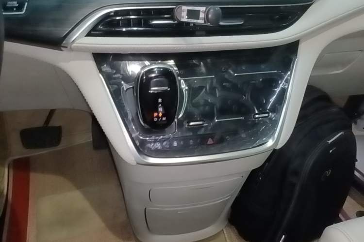 Used Buick GL8 2023 ES Lu Zun Comfort Model Gear Lever