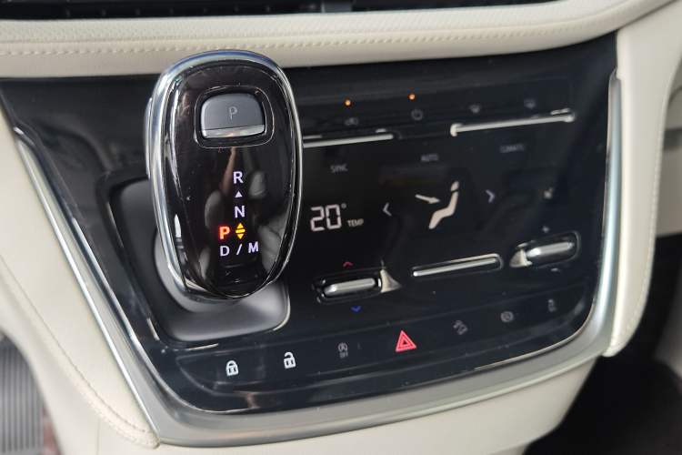 Used Buick GL8 2023 ES Lu Zun Comfort Model Gear Lever
