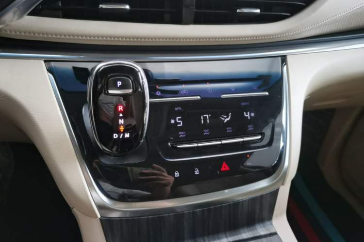Used Buick GL8 2023 Land Executive Class 652T Luxury Model Gear Lever