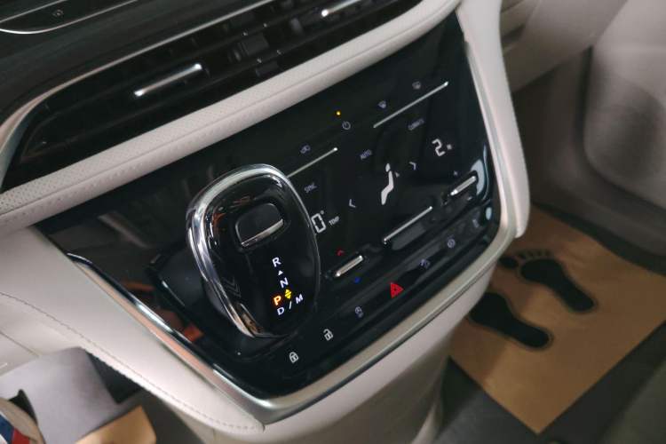 Used Buick GL8 2023 ES Lu Zun Comfort Model Gear Lever