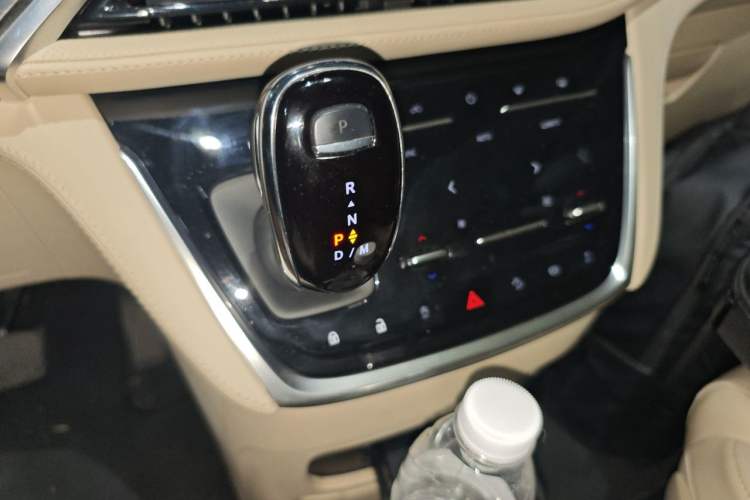 Used Buick GL8 2023 ES Lu Zun Luxury Edition and Yue Version Gear Lever