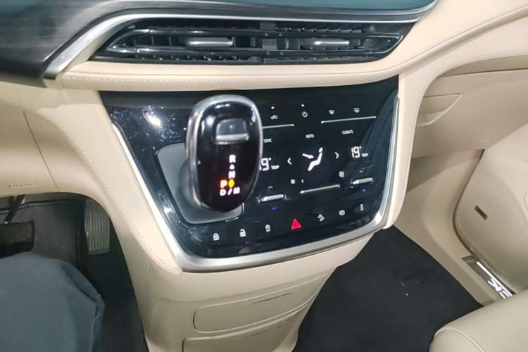 Used Buick GL8 2023 ES Lu Zun Smart Flagship Model Gear Lever