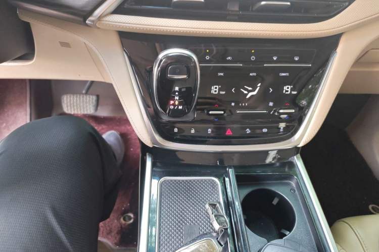 Used Buick GL8 2023 ES Lu Zun Luxury Model Gear Lever