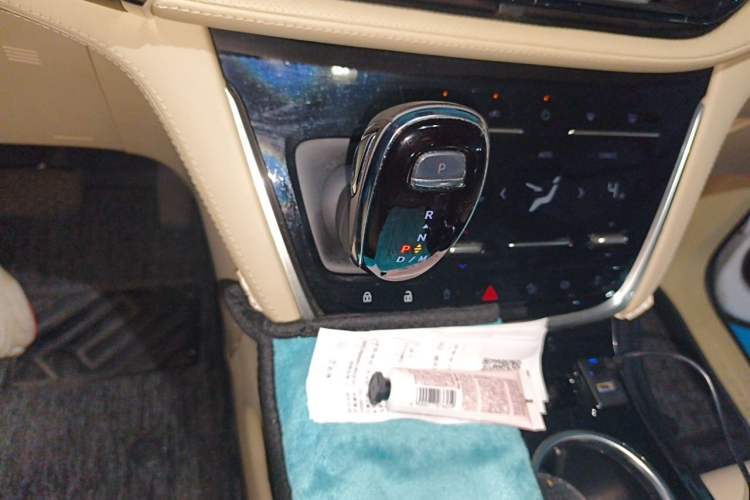 Used Buick GL8 2023 ES Lu Zun Deluxe Model Gear Lever
