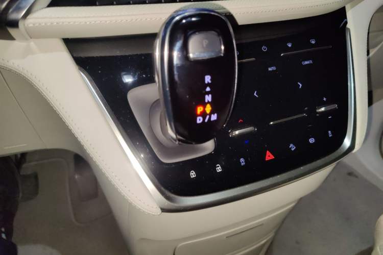 Used Buick GL8 2023 ES Lu Zun Comfort Model Gear Lever