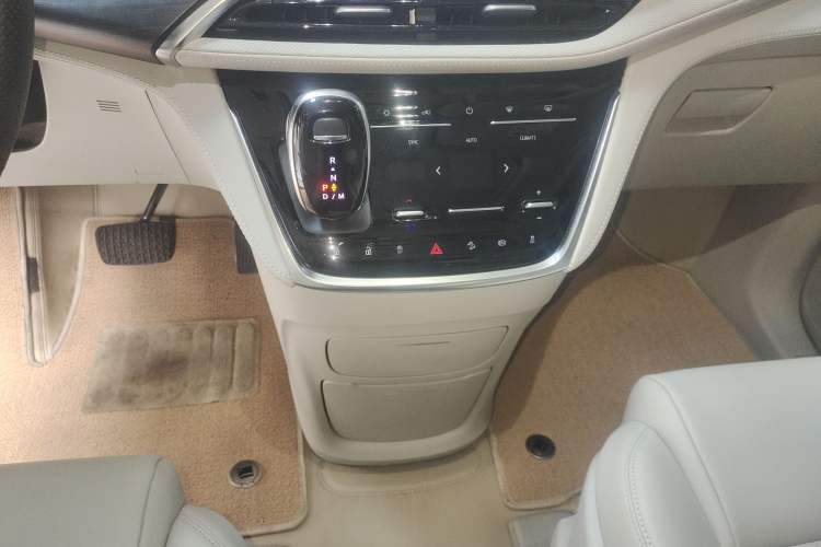 Used Buick GL8 2023 ES Lu Zun Comfort Model Gear Lever