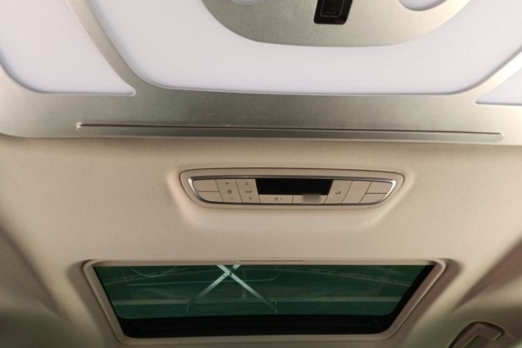 Used Buick GL8 2023 ES Lu Zun Comfort Model Headliner