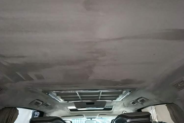 Used Buick GL8 2023 ES Lu Zun Comfort Model Headliner