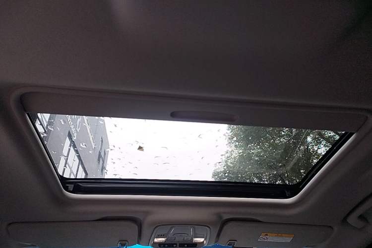 Used Buick GL8 2023 ES Lu Zun Comfort Model Headliner