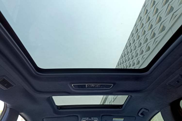 Used Buick GL8 2023 Avenir Avia Four-Seat Prestige Edition Headliner