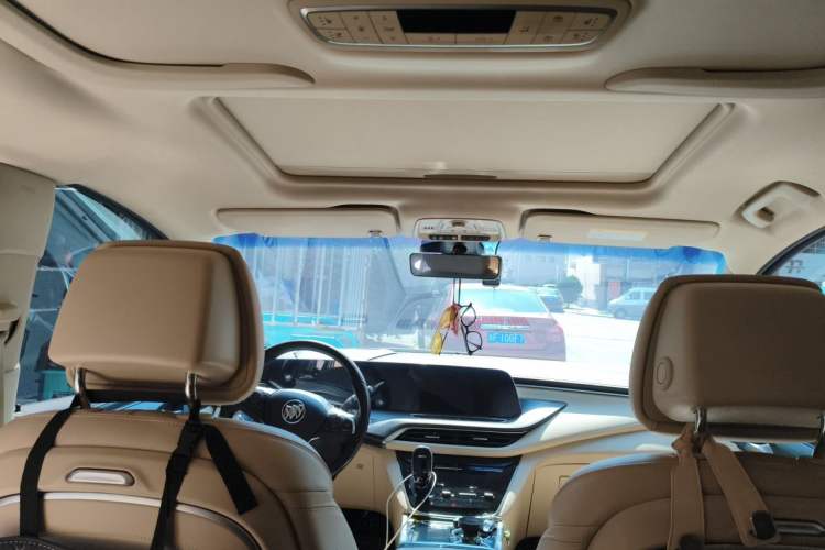 Used Buick GL8 2023 ES Lu Zun Flagship Model Headliner