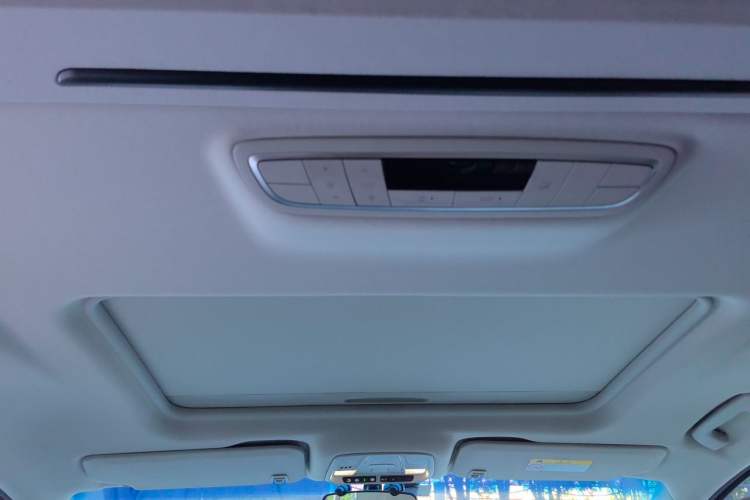 Used Buick GL8 2023 ES Lu Zun Comfort Model Headliner
