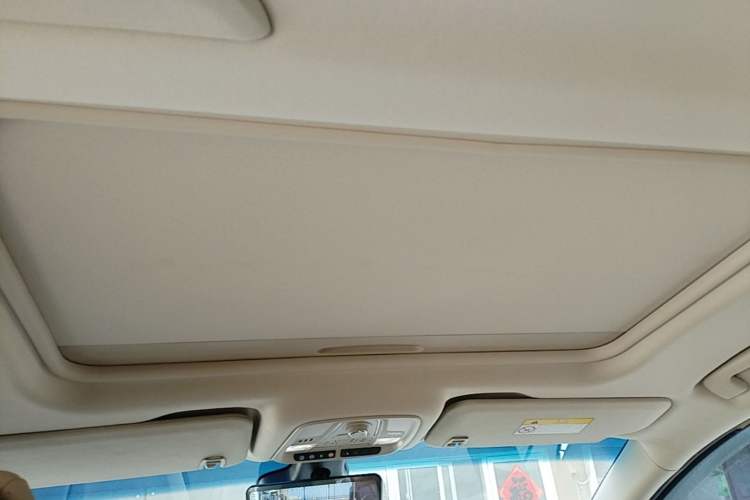 Used Buick GL8 2023 ES Lu Zun Luxury Model Headliner
